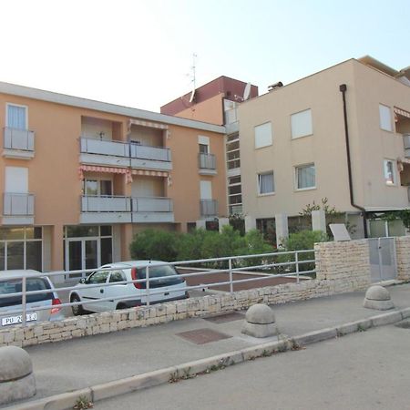 Apartment Vojka In City Center Porec Bagian luar foto