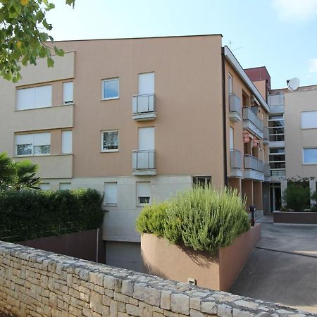Apartment Vojka In City Center Porec Bagian luar foto
