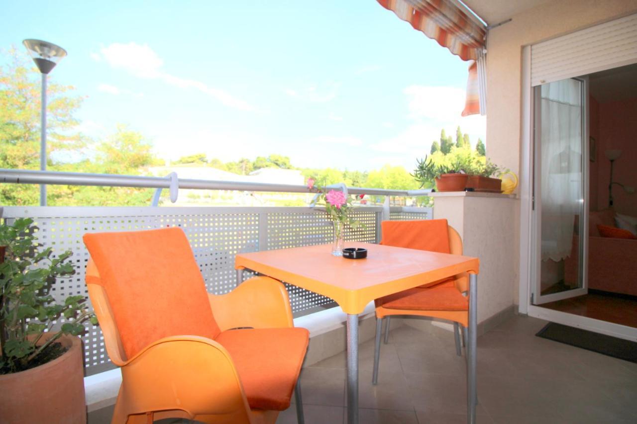 Apartment Vojka In City Center Porec Bagian luar foto