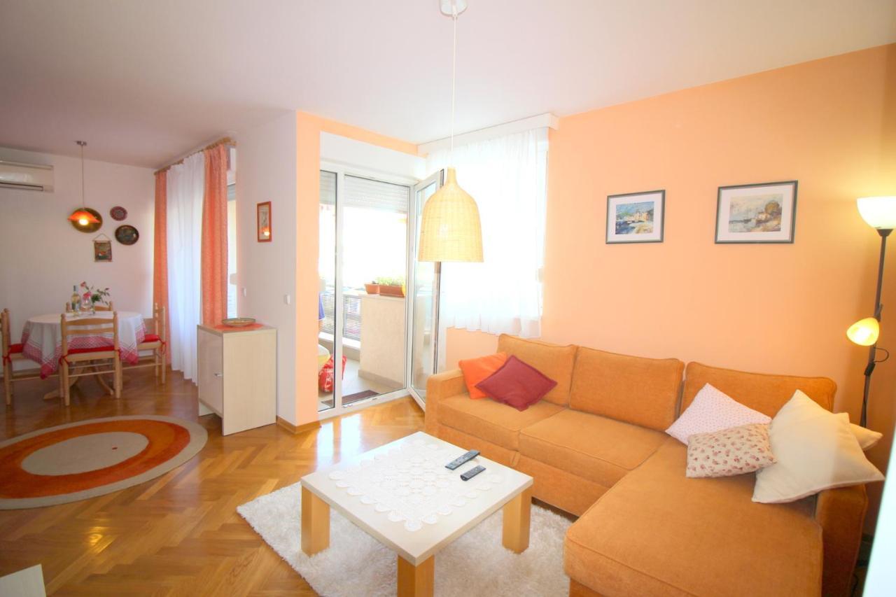 Apartment Vojka In City Center Porec Bagian luar foto